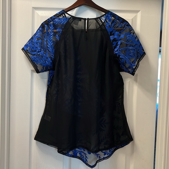 Venus woman’s blouse size 14 - Picture 6 of 10